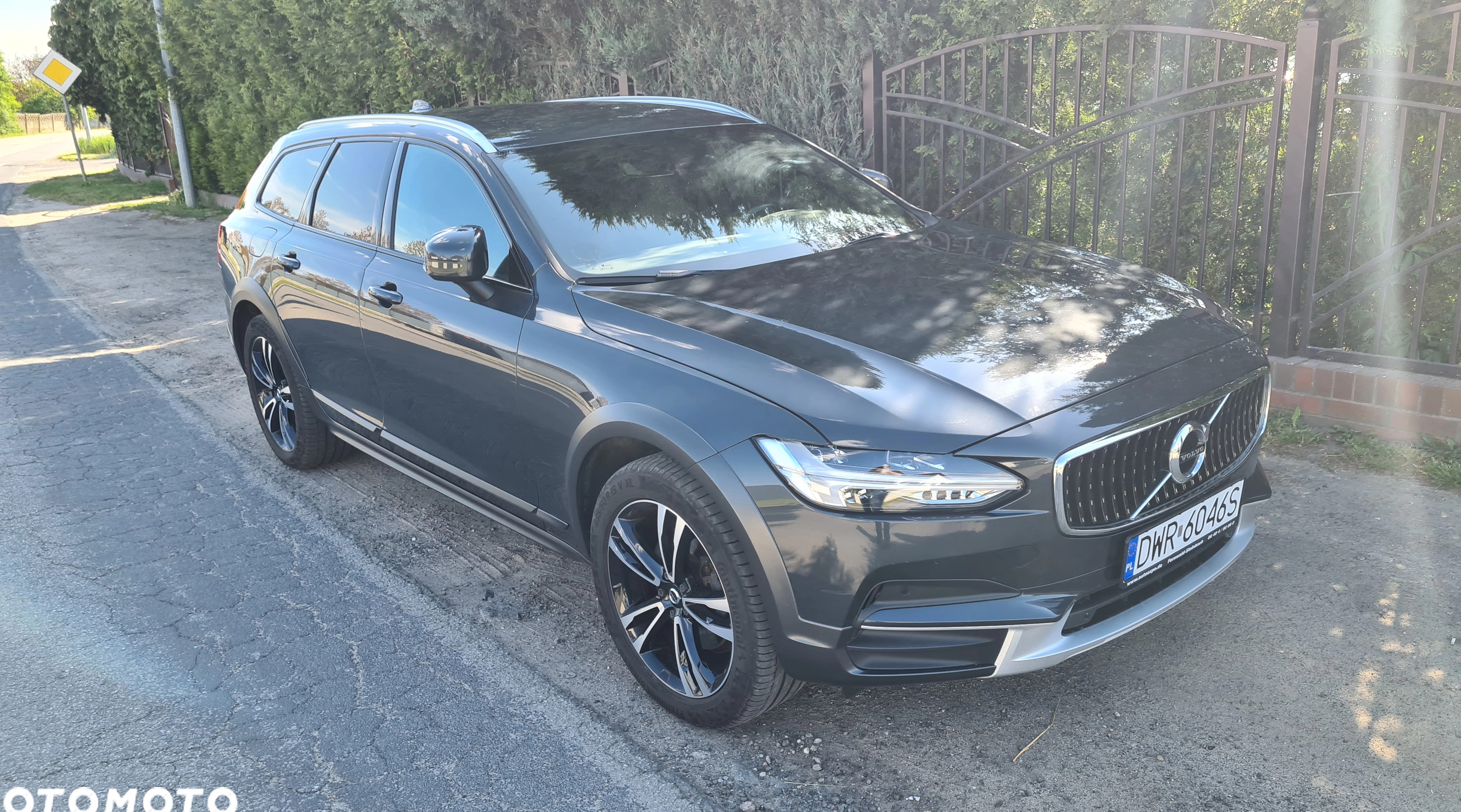 Volvo V90 Cross Country cena 135000 przebieg: 141000, rok produkcji 2019 z Wrocław małe 79